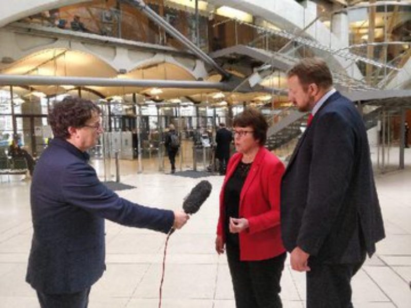 Toby Perkins and Cllr Gilby speaking to BBC East Midlands about the importance of HS2