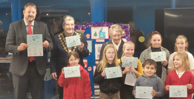 Toby Perkins with the Mayor and Mayoress, winning designer Kiara, and the 6 runners up, Aubree, Kacey, Ella, Emilia, Heidi and Mohammad